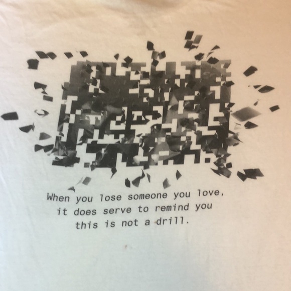 Roger Waters Pink Floyd Concert Tee Shirt - Picture 11 of 14